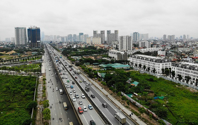 Giao thông Hà Nội thông thoáng trong ngày đầu nghỉ lễ - 4