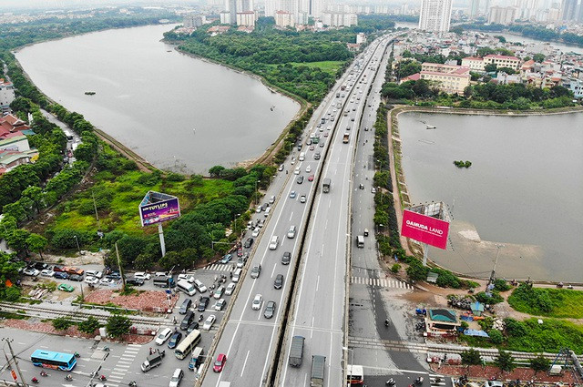 Giao thông Hà Nội thông thoáng trong ngày đầu nghỉ lễ - 2