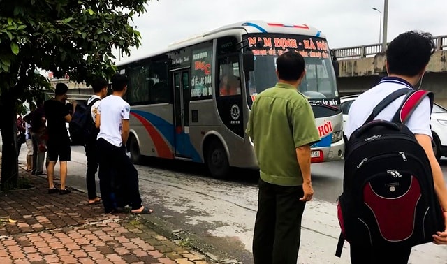 Hà Nội: Xe dù, bến cóc hoành hành dịp nghỉ lễ - 9