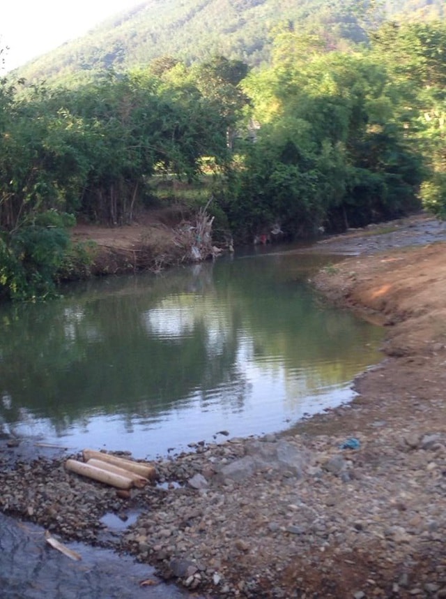 Hai cháu nhỏ tử vong khi tắm suối - 1 Hai cháu nhỏ tử vong khi tắm suối - 1