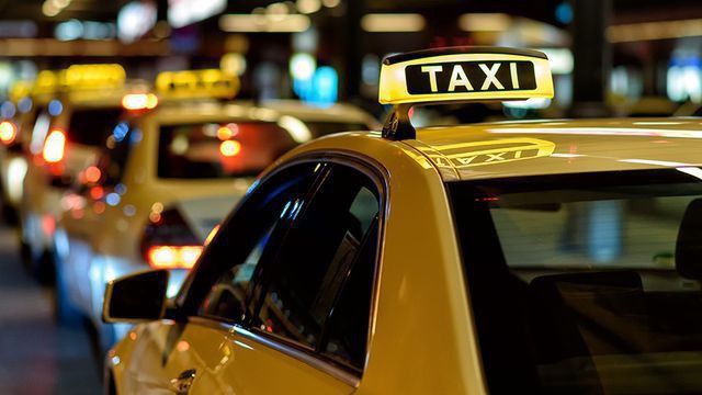 Bộ Giao thông: Taxi công nghệ phải có “hộp đèn” như taxi truyền thống! - 1