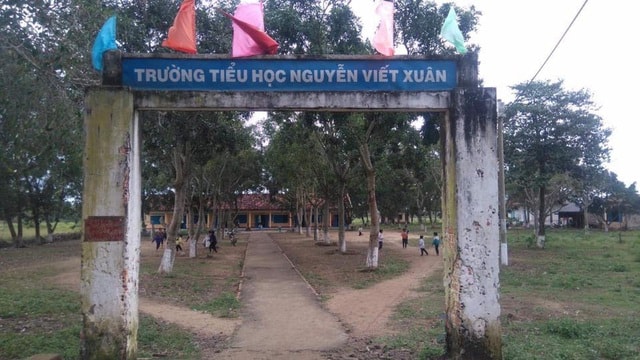 Một học sinh bị nước suối cuốn trôi giữa trưa - 1