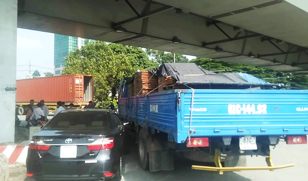 plo-xe-tai-kep-xe-o-to_yhjh