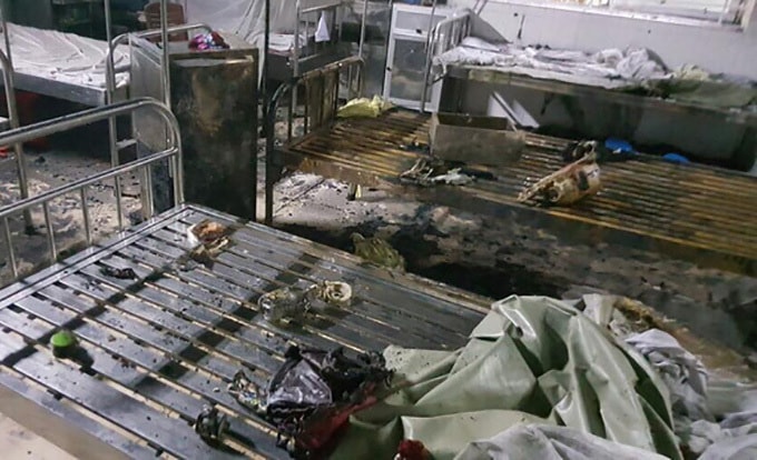 Vụ khống chế, xé quần áo nữ điều dưỡng mang thai: Khởi tố bị can, bắt tạm giam nam bệnh nhân - Ảnh 2.