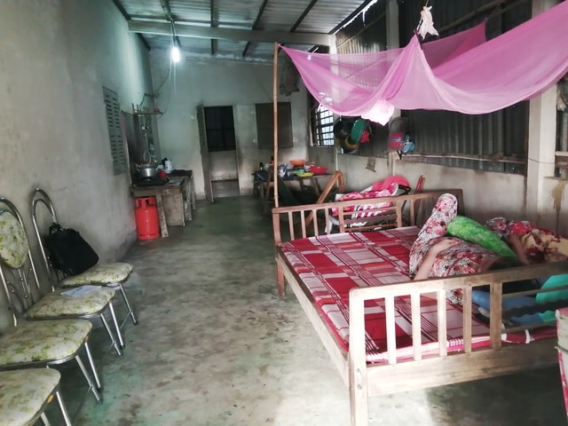 Cô gái nghẹn ngào mượn nhà lập bàn thờ cho cha - 6