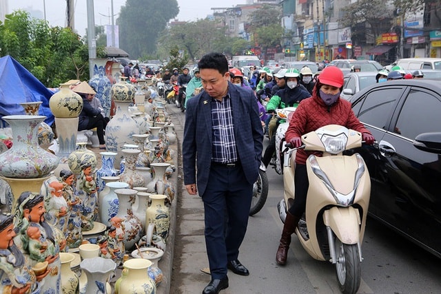 Sôi động chợ hoa Tết lớn nhất Hà Nội - 15