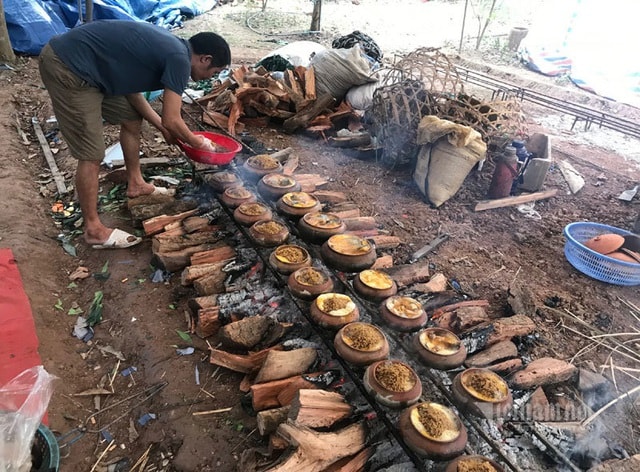 Xuyên đêm hít khói, kho 5.000 nồi cá bán Tết Canh Tý - 2