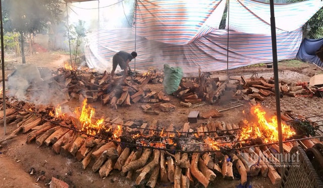 Xuyên đêm hít khói, kho 5.000 nồi cá bán Tết Canh Tý - 6