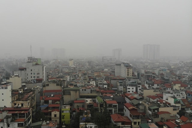 Cầu Long Biên và Chương Dương lẩn khuất trong mây mù dày đặc suốt 2 ngày - 5