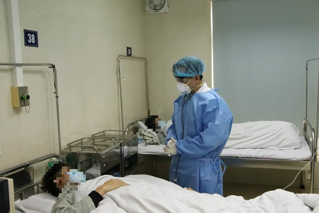 Cận cảnh khu cách ly bệnh nhân nghi nghiễm virus corona tại bệnh viện E, Hà Nội - Ảnh 8.