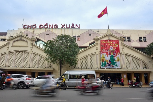 Khu chợ lớn nhất Hà Nội đìu hiu giữa thời dịch Covid-19 - 2