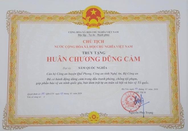 Truy tặng 'Huân chương dũng cảm' cho chiến sĩ hy sinh khi bắt nhóm buôn ma túy - 1
