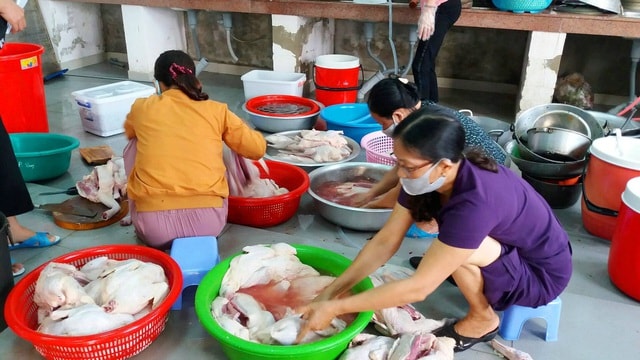 Những dòng thư nặng nghĩa tình gửi tới chiến sĩ trong khu cách ly - 10 Những dòng thư nặng nghĩa tình gửi tới chiến sĩ trong khu cách ly - 10