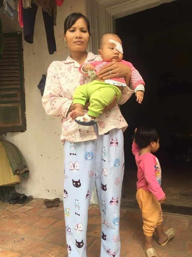 Tiếng khóc xé lòng của bé 8 tháng tuổi bị bệnh tật bủa vây - 3 Tiếng khóc xé lòng của bé 8 tháng tuổi bị bệnh tật bủa vây - 3