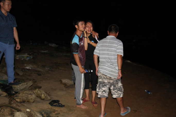 Vụ lật thuyền ở Quảng Nam: Người nhà khóc cạn nước mắt - Ảnh 23.