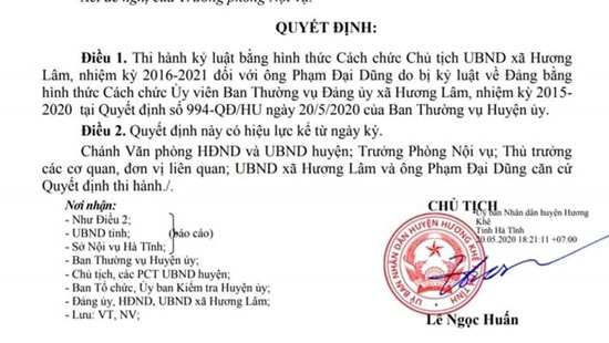 Cách chức chủ tịch xã xuất hiện trên chiếu bạc