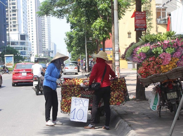 Hoa quả siêu rẻ tràn vỉa hè: Người tiêu dùng cẩn thận tránh sập bẫy - 5