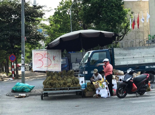 Hoa quả siêu rẻ tràn vỉa hè: Người tiêu dùng cẩn thận tránh sập bẫy - 4