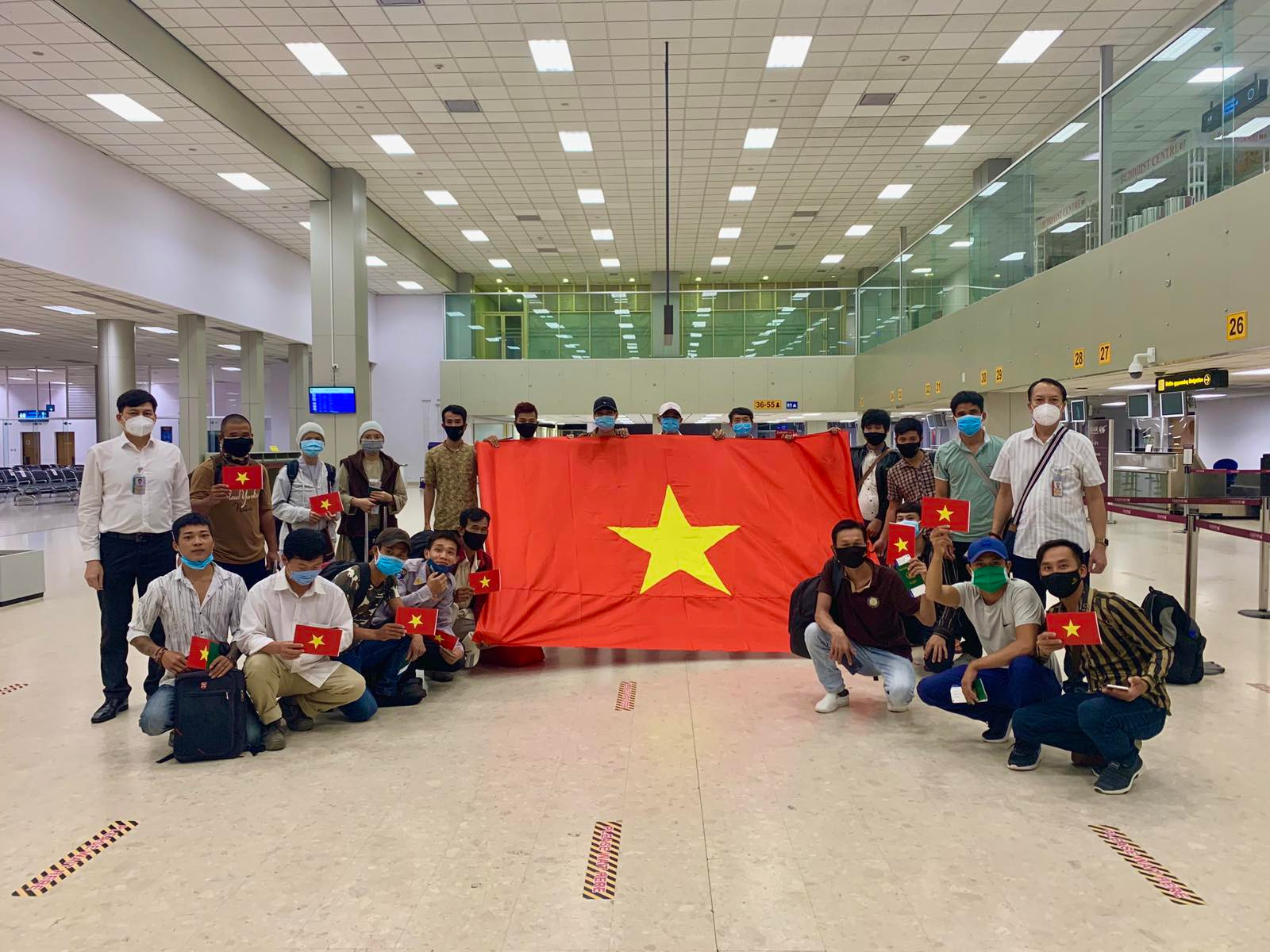 200 công dân Việt Nam từ khu vực Nam Á về nước an toàn