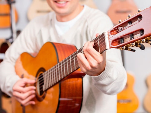 Tổng hợp bí kíp để không đẹp trai vẫn tán được gái xinh - Ảnh 2.