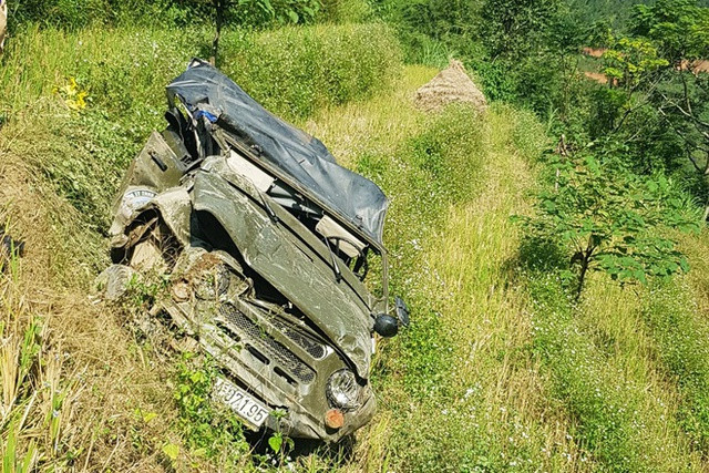 Xác định danh tính 7 người thương vong trong vụ xe con lao xuống vực ở Hà Giang - Ảnh 1.