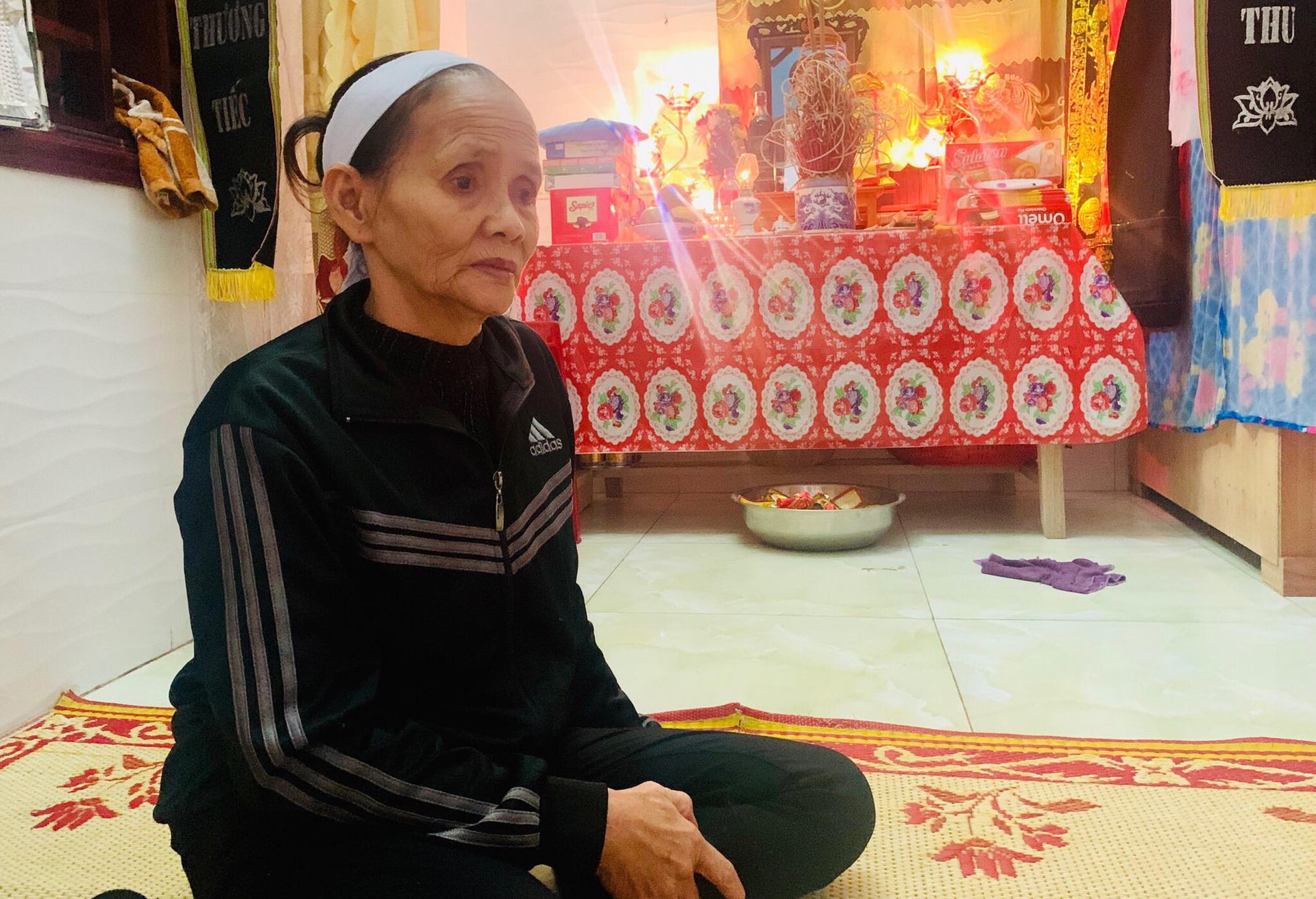 Hơn 700 triệu đồng được các nhà hảo tâm gửi sang Hàn Quốc cứu người thanh niên Việt bị u não - Ảnh 3.