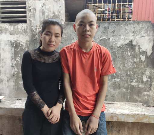 Xót xa cảnh hai chị em dân tộc Tày, người mù lòa, người mang bệnh ung thư không tiền chữa trị - Ảnh 2.