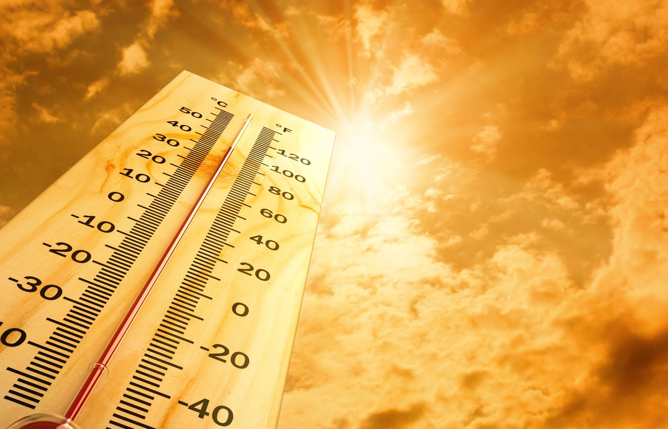 Thông tin mới nhất về nắng nóng đang diễn ra ở miền Bắc - Ảnh 1.
