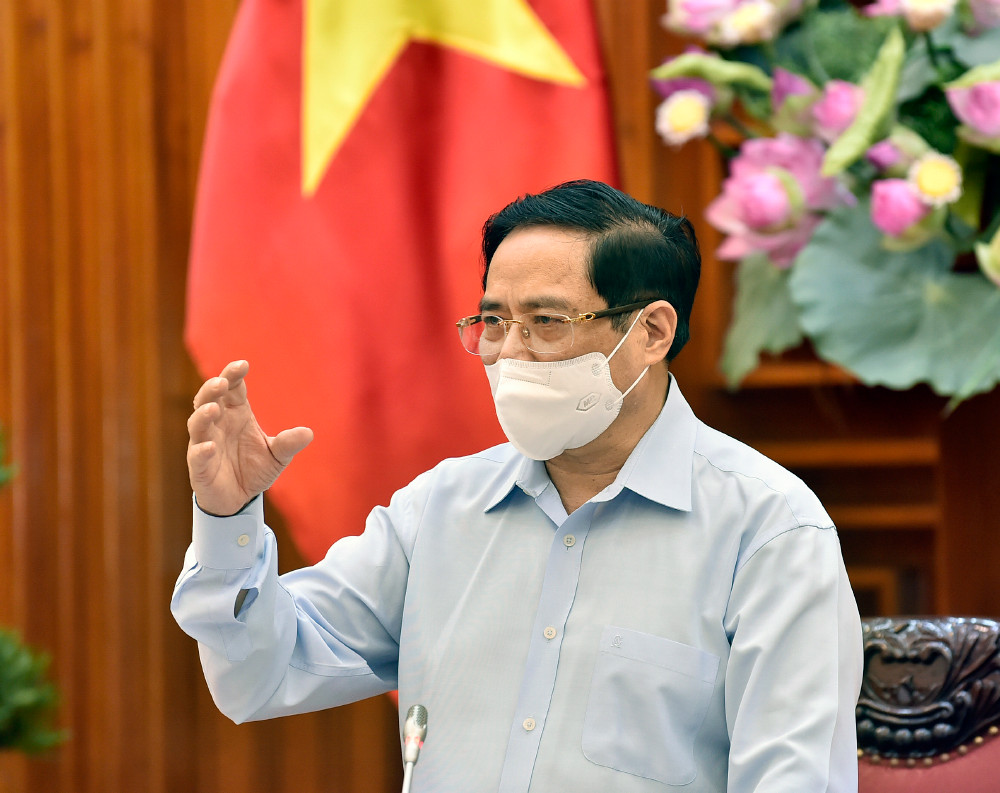 Thủ tướng Phạm Minh Chính gửi thư khen các chiến sĩ áo trắng trên trận chiến chống COVID-19 - Ảnh 3.