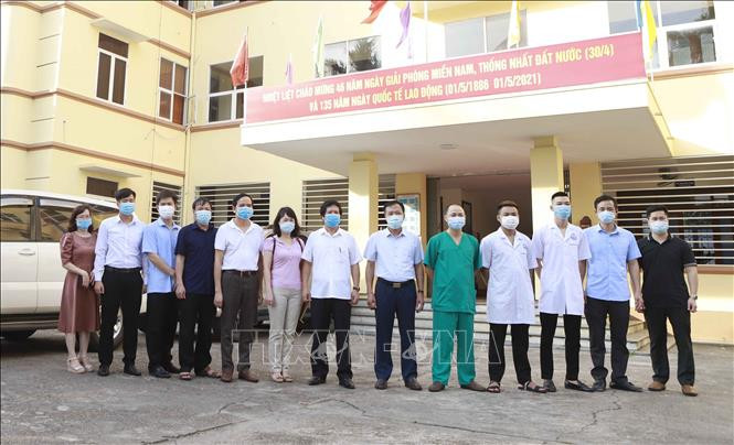Hình ảnh các y, bác sĩ Vĩnh Phúc lên đường hỗ trợ Bắc Giang, Bắc Ninh - Ảnh 5.