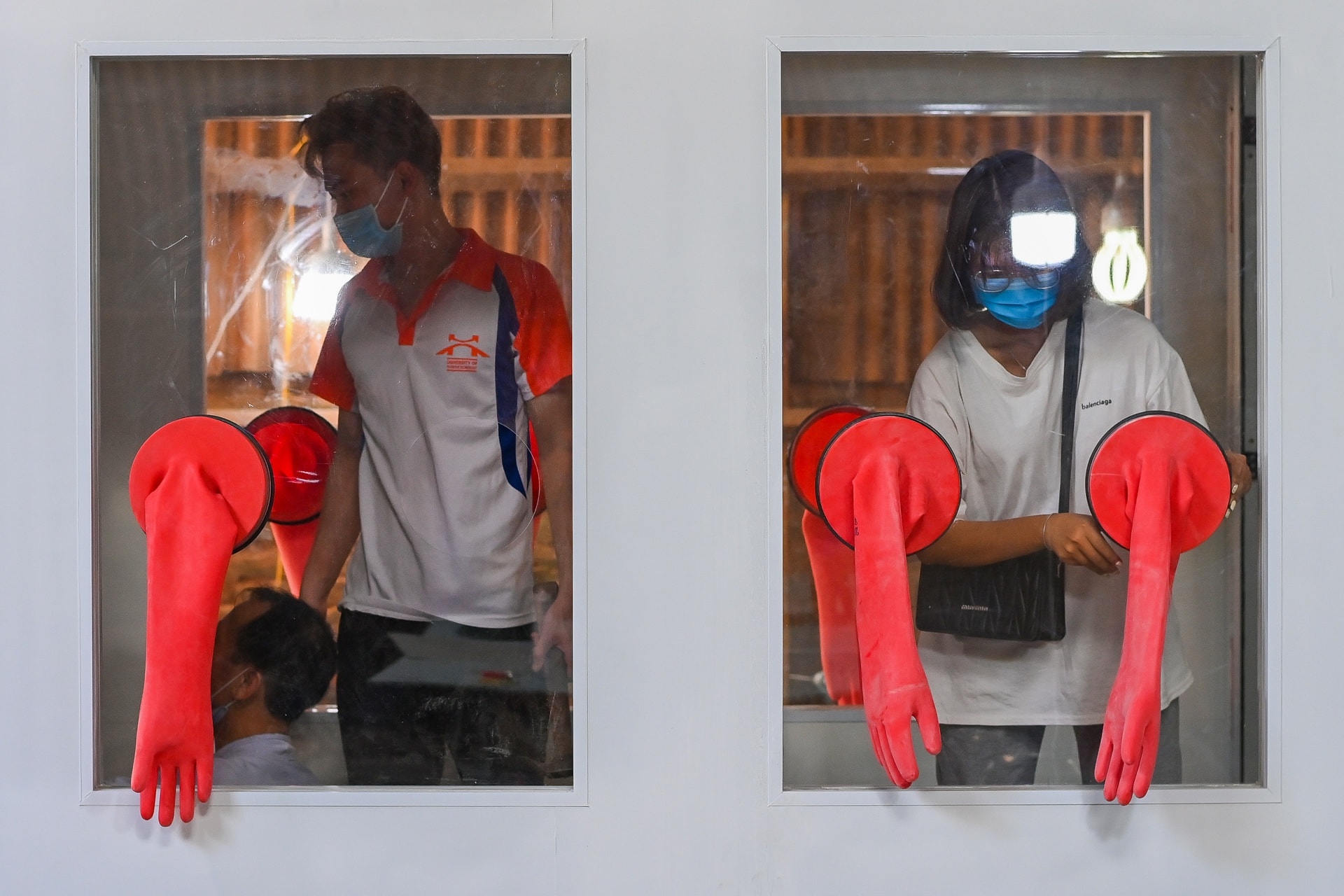 Chế tạo bốt xét nghiệm chống nóng chi viện Bắc Giang - Ảnh 7.