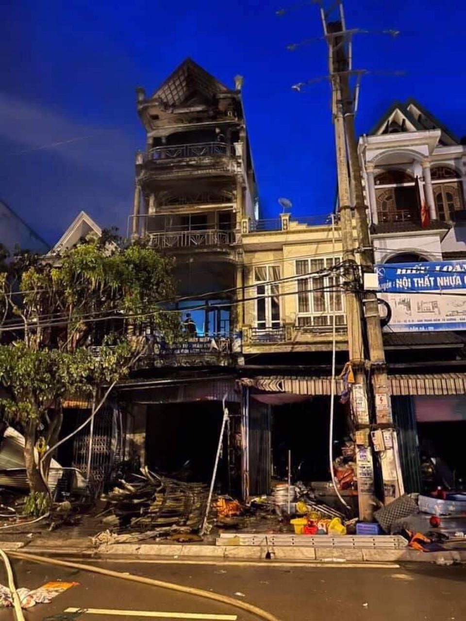 Quảng Ninh: Cháy lớn trong ngôi nhà 4 tầng, một phụ nữ tử vong - Ảnh 2.