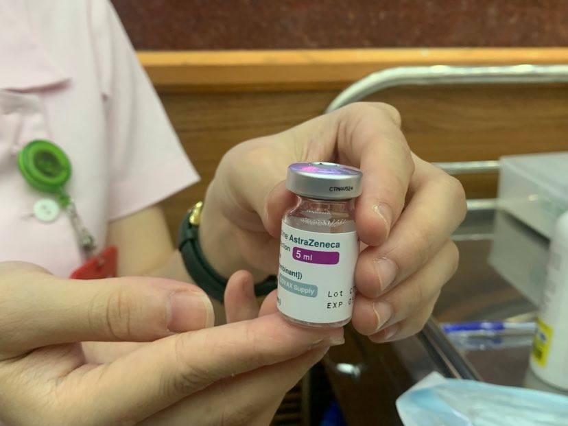 Việt Nam sắp nhận thêm 6 triệu liều vaccine COVID-19 - Ảnh 1.
