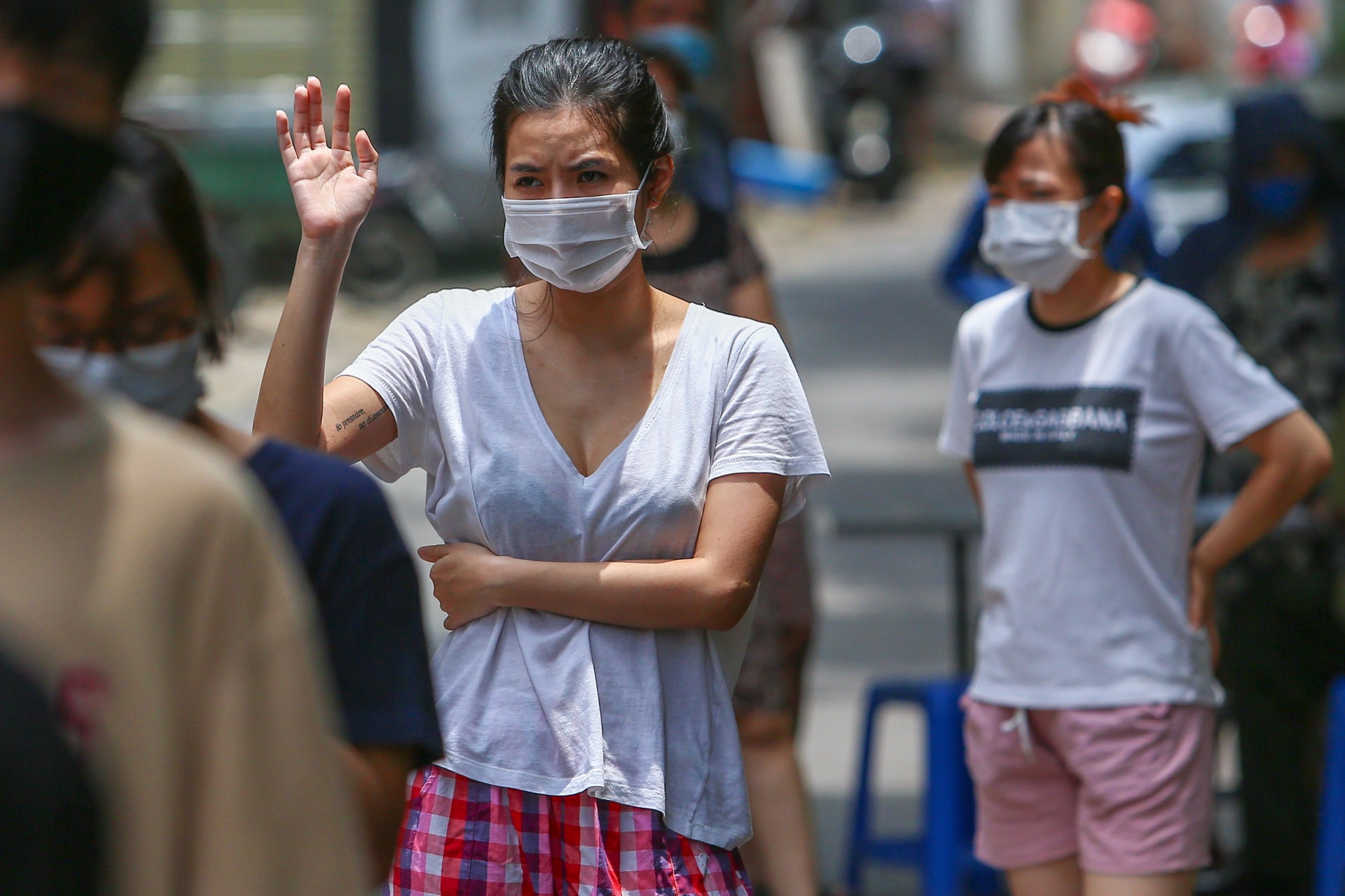 Buổi lấy mẫu đầu tiên trong chiến dịch xét nghiệm 3 triệu dân Hà Nội - Ảnh 5.