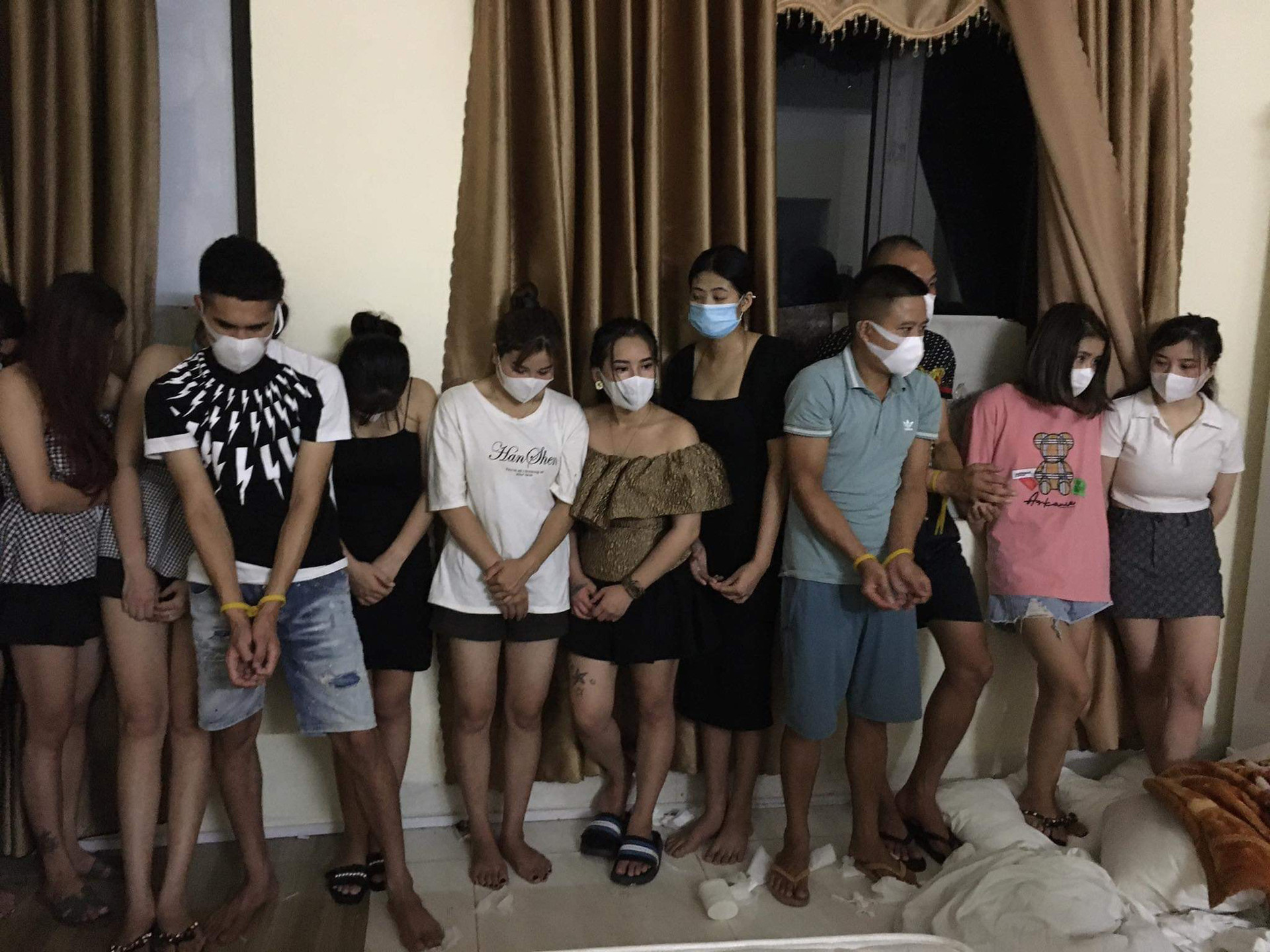 Phú Thọ: Bắt 17 nam nữ tụ tập sử dụng ma túy trong nhà nghỉ giữa mùa dịch - Ảnh 1.
