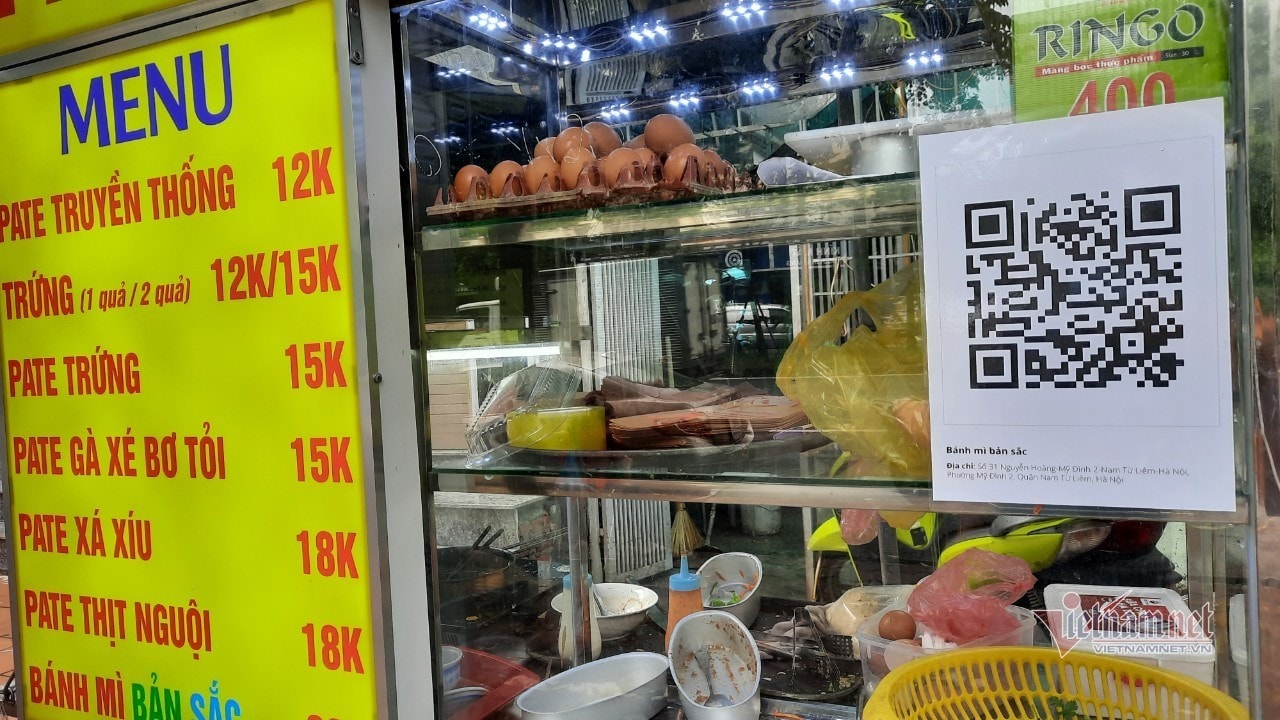 Hàng quán Hà Nội thực hiện việc quét QR Code khi giao dịch - Ảnh 3.