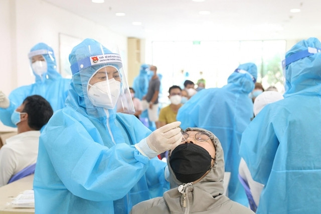 Ngày 21/10: Hà Nội ghi nhận 12 ca mắc COVID-19, trong đó có 3 nhân viên y tế - Ảnh 1.