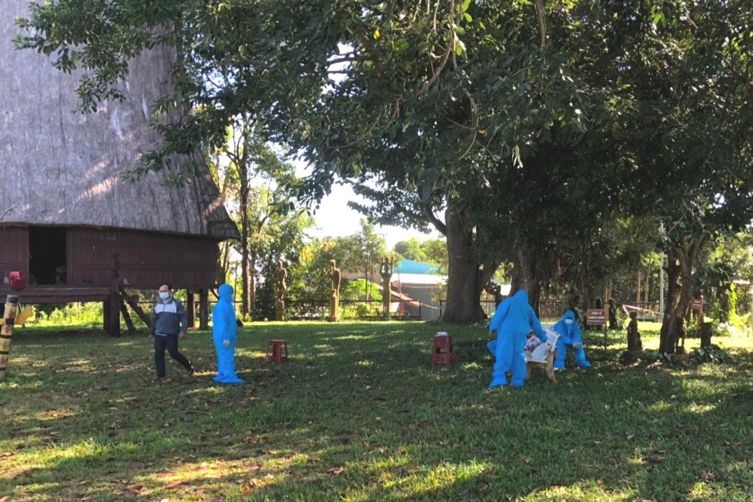 F0 trốn khỏi khu cách ly, đi bộ về nhà thăm vợ con - Ảnh 2.