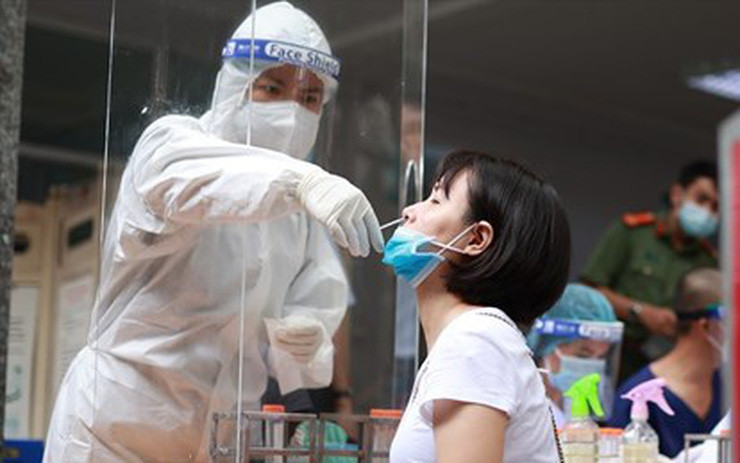 Hà Nội phát hiện 146 người mắc COVID-19 trong 24 giờ, thêm ổ dịch mới ở Ba Đình - Ảnh 1.