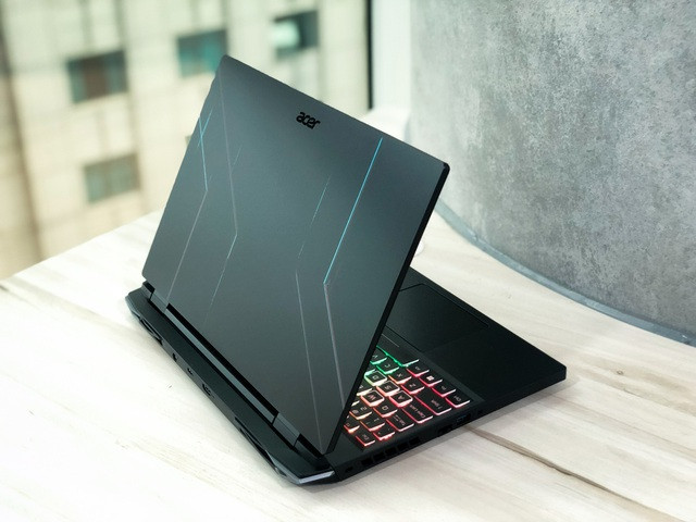 Laptop gaming Acer Nitro 5 Tiger đã lên kệ đại lý, giá từ 27,99 triệu - Ảnh 1.