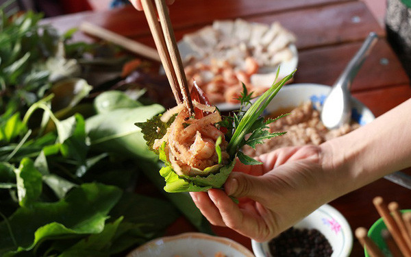 Nhìn loạt ảnh ẩm thực tại phố núi Kon Tum mà hối hận sao không ghé thăm nơi này sớm hơn - Ảnh 2.
