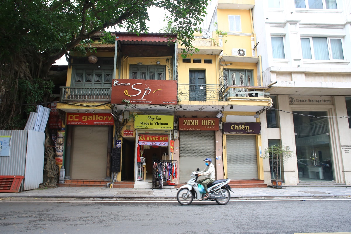 Các shop phục vụ khách 