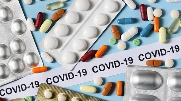 Bộ Y tế 'nhắc' các địa phương quyết liệt thanh, kiểm tra mua, bán thuốc điều trị COVID-19; xử lý nghiêm vi phạm - Ảnh 1.