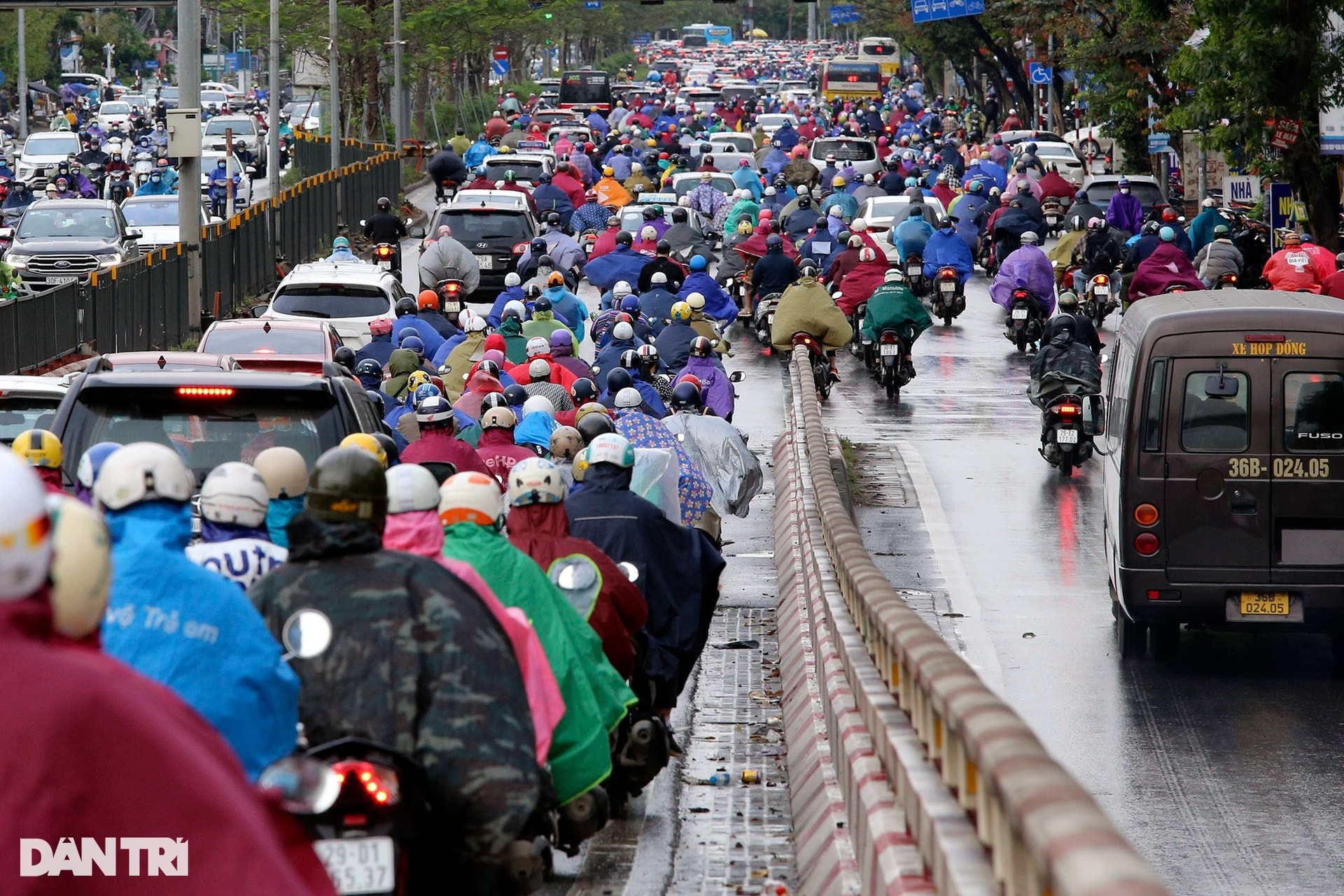 Đường phố ùn tắc giờ cao điểm, 