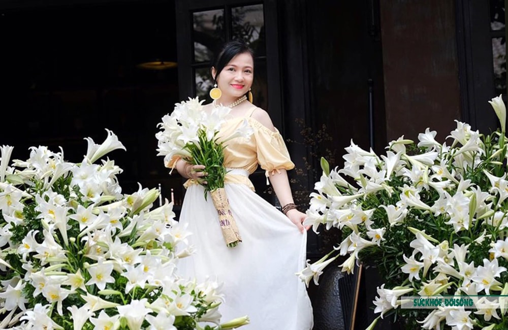 Tháng 4 về -  Hoa loa kèn dịu dàng trên phố - Ảnh 5.