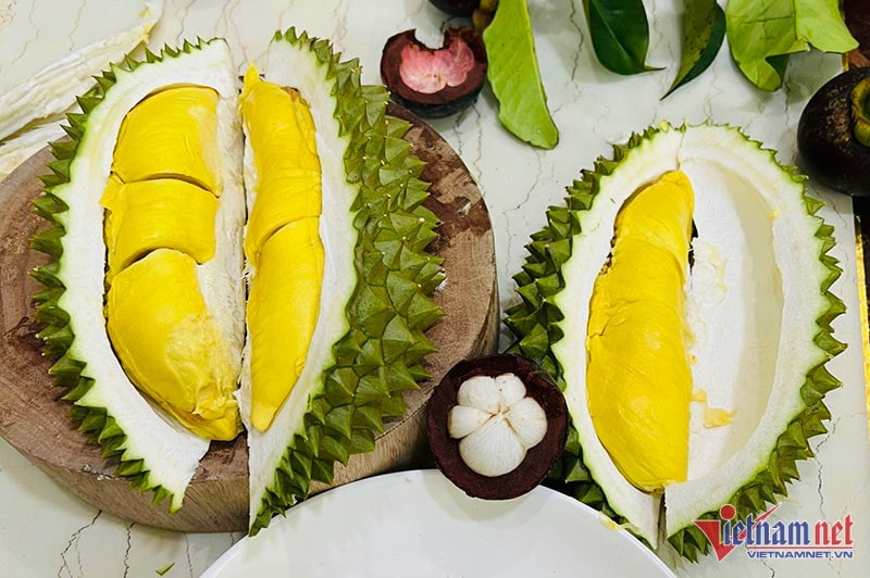 Khu vườn sầu riêng Musang King sai trĩu cành, chờ chín rụng bán 3 triệu/quả - Ảnh 8.