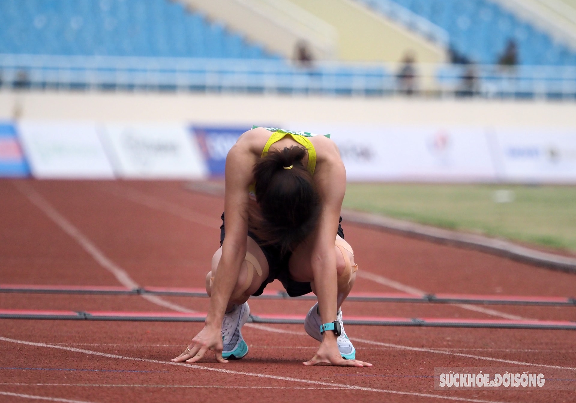 Những “chiến sĩ áo trắng” tại SEA Games 31 - Ảnh 2.