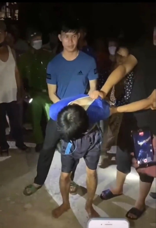 Hà Tĩnh: Đang xem tivi bất ngờ bị hàng xóm sát hại - Ảnh 1.