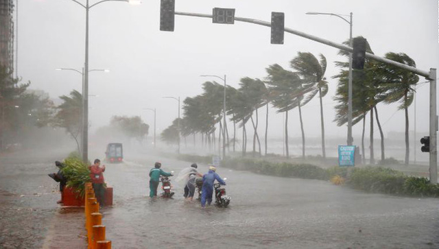 Tin mới nhất về bão số 1: Bão số 1 cách Quảng Ninh 350km, giật cấp 15 - Ảnh 1.