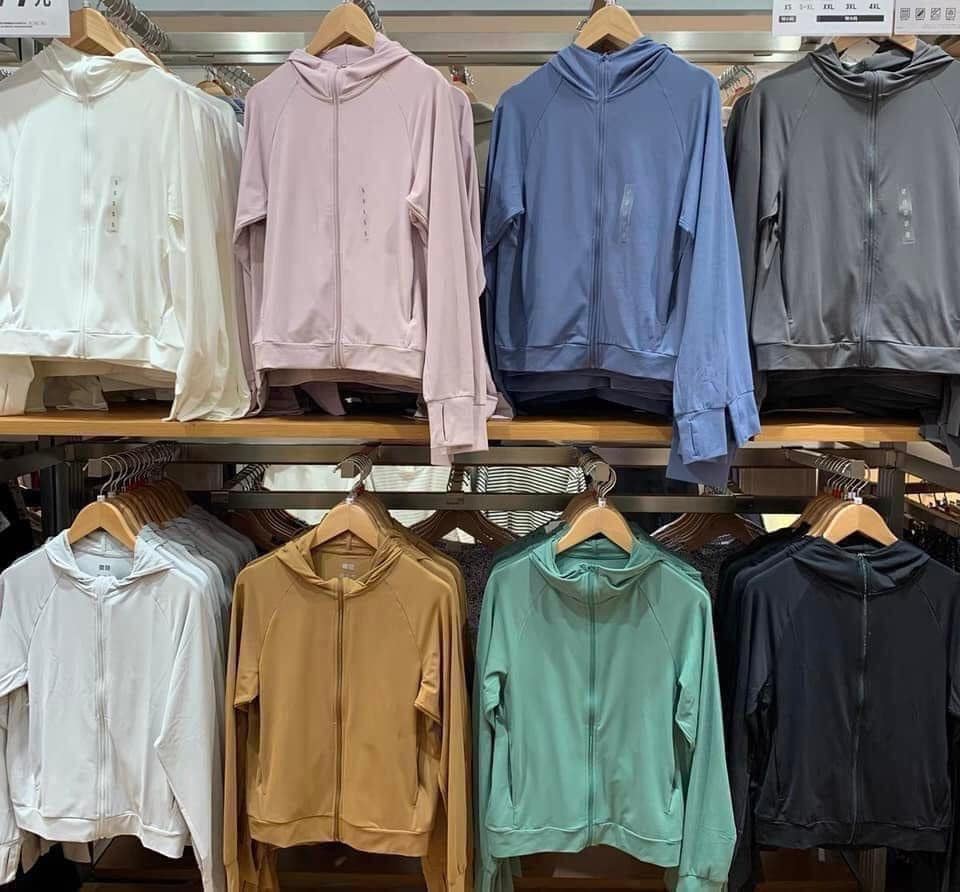 Nhờ sức nóng đỉnh điểm, tiểu thương Hà Nội bán đồ chống nắng hốt bạc triệu mỗi ngày - Ảnh 3.